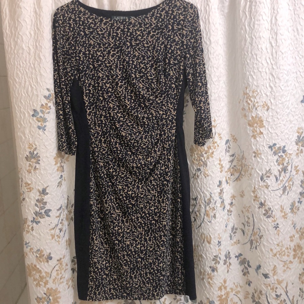 Beautiful Ralph Lauren jersey dress ruching and color block on the side